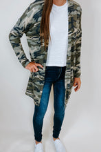 Load image into Gallery viewer, Camo Cardi